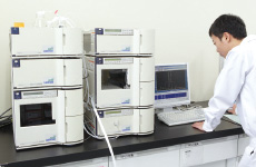HPLC(High-performance liquid chromatography)